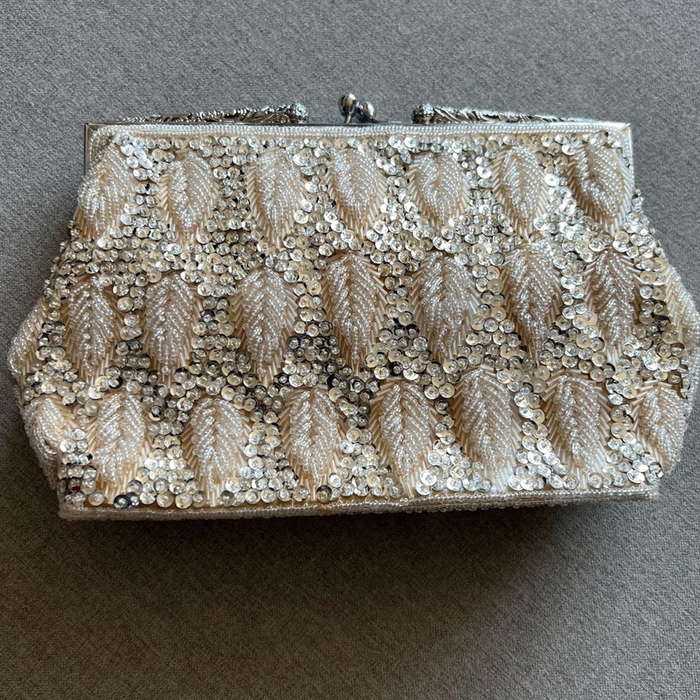 VINTAGE BEAD SEQUIN BAG- Silver sequins and off white beading in leaf pattern.
